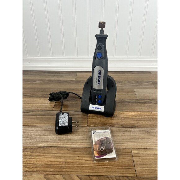 Dremel Micro 8050 Rotary Tool  - With Charger, Accessories (TESTED WORKS) - Picture 1 of 14